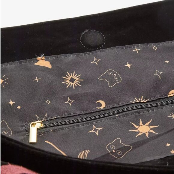 NEW DISNEY Her Universe Hocus Pocus Velvet Crossbody Black Satchel Bag - Picture 4 of 4